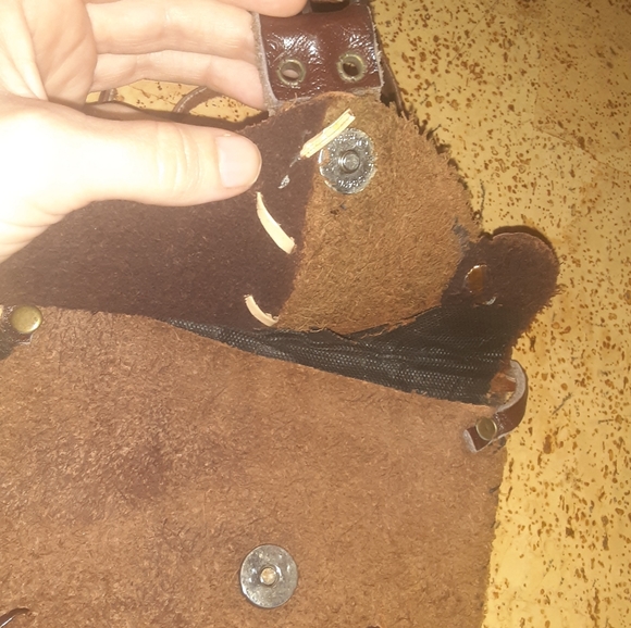 Vintage Boho Brown Genuine Leather Crossbody Purse/ Bag- Size Small - Picture 7 of 12